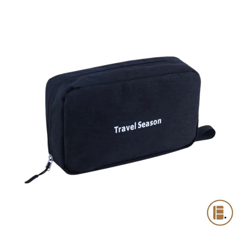 trousse de toilette élégante et pratique fond blanc MinimalisteLab
