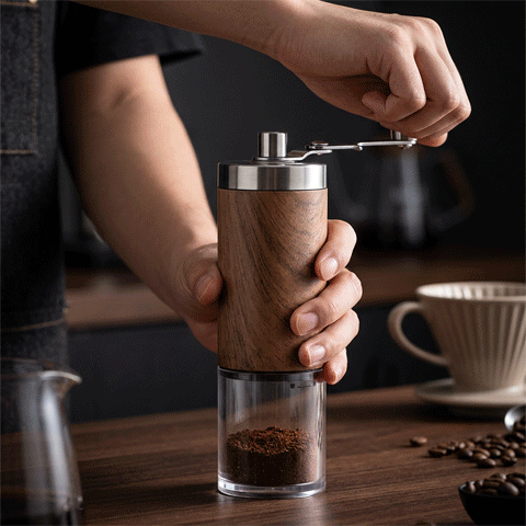 moulin à café arômes intenses bois animation MinimalisteLab