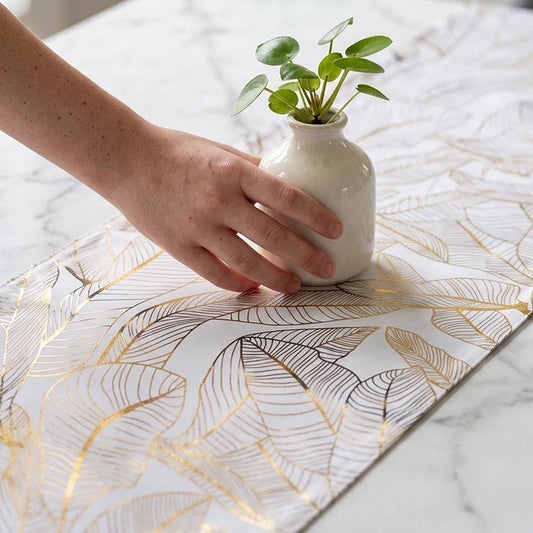 Chemin de table doré | Élégance - Minimaliste Lab