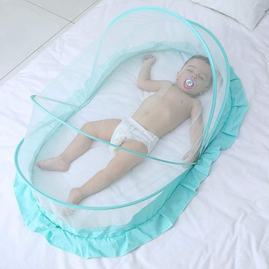 Moustiquaire lit bébé