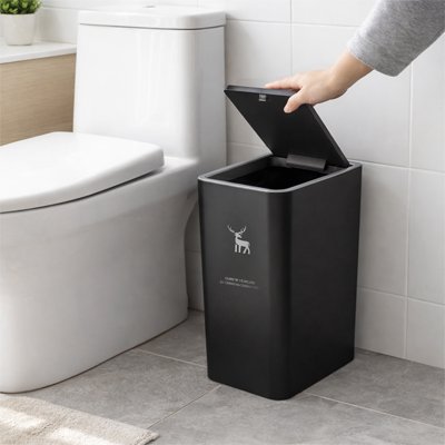 Poubelle salle de bain