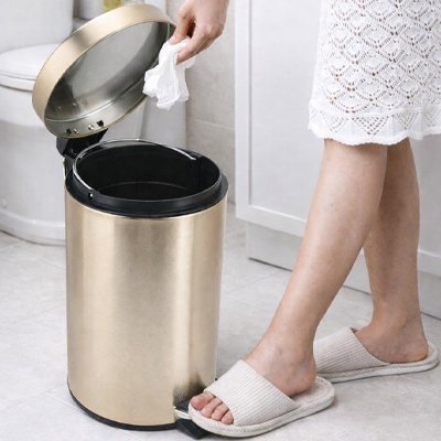 Poubelle wc
