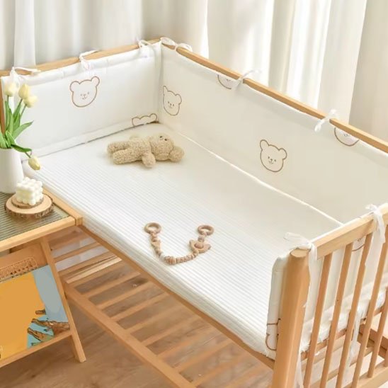 Tour de lit bébé