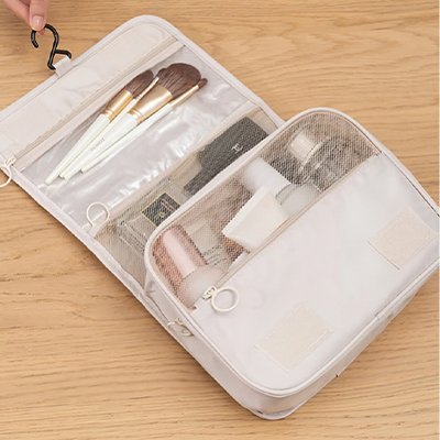 trousse de toilette voyage ultra-compacte chambre MinimalisteLab