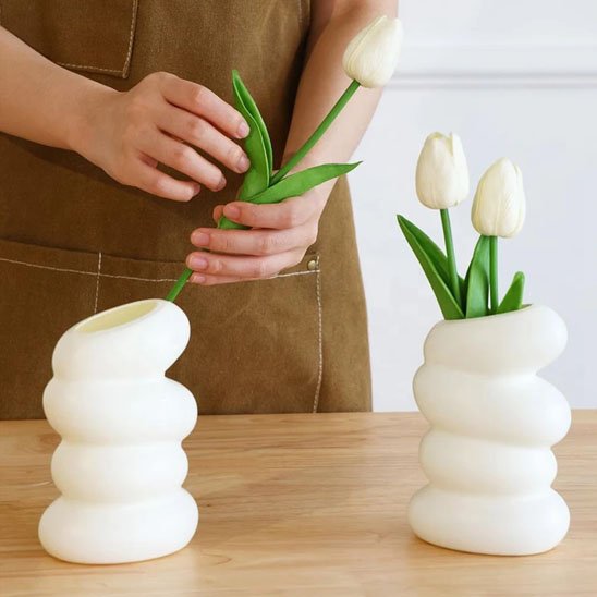vase décoratif élégant contexte maison MinimalisteLab